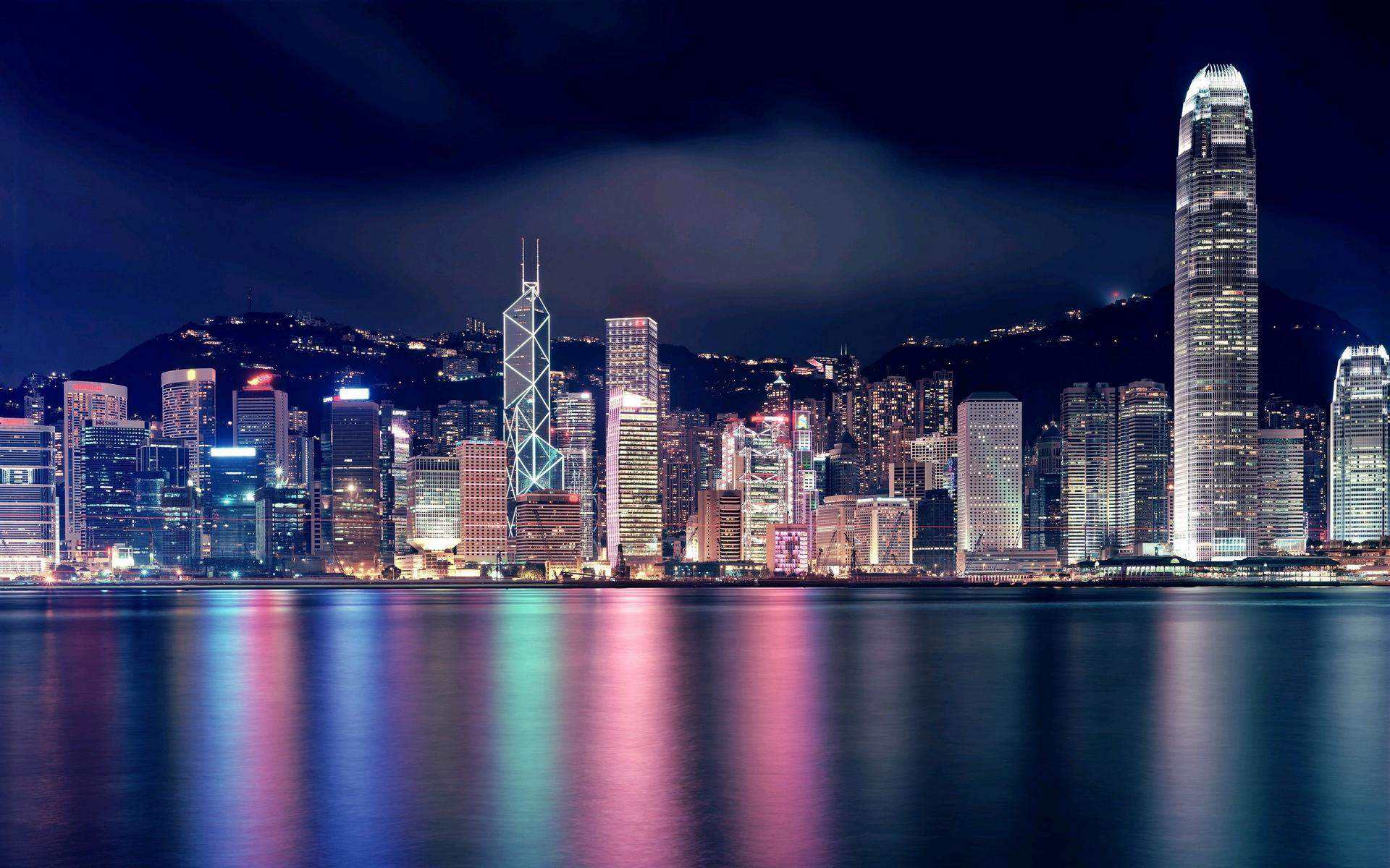 港股通名單調整生效 資金發掘新牛股