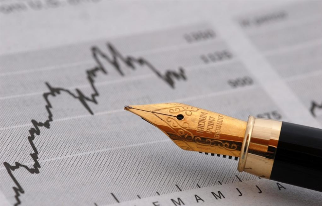 中小板指漲幅超越上證50 基金因此賺了近35%