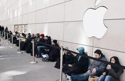 iPhone 8今天開售！沒有黃牛沒有排隊 概念股還能關注？
