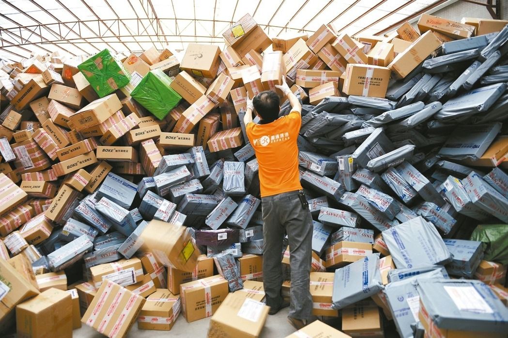 雙11包裹的生態災難：一件快遞包裹有多少廢料？