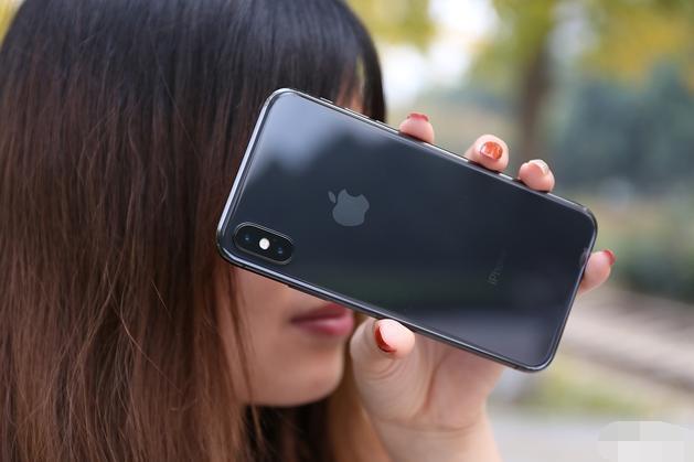 <b>iPhone數字系列走向終結 iPhone X齊劉海開啟新時代</b>