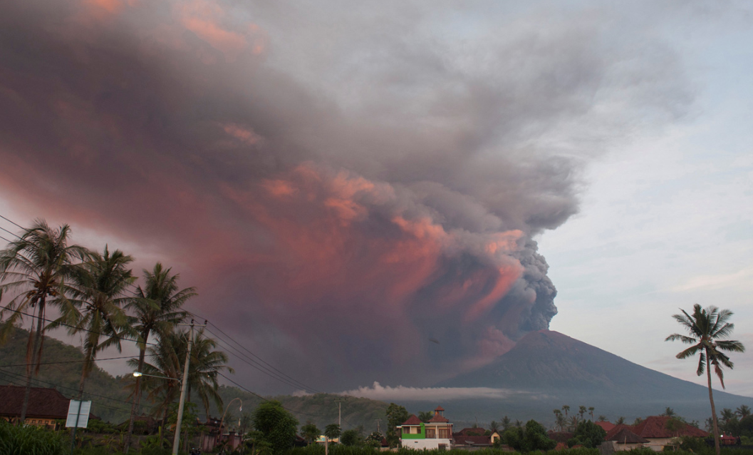 巴厘島火山最高警報：阿貢火山爆發(fā)在即！