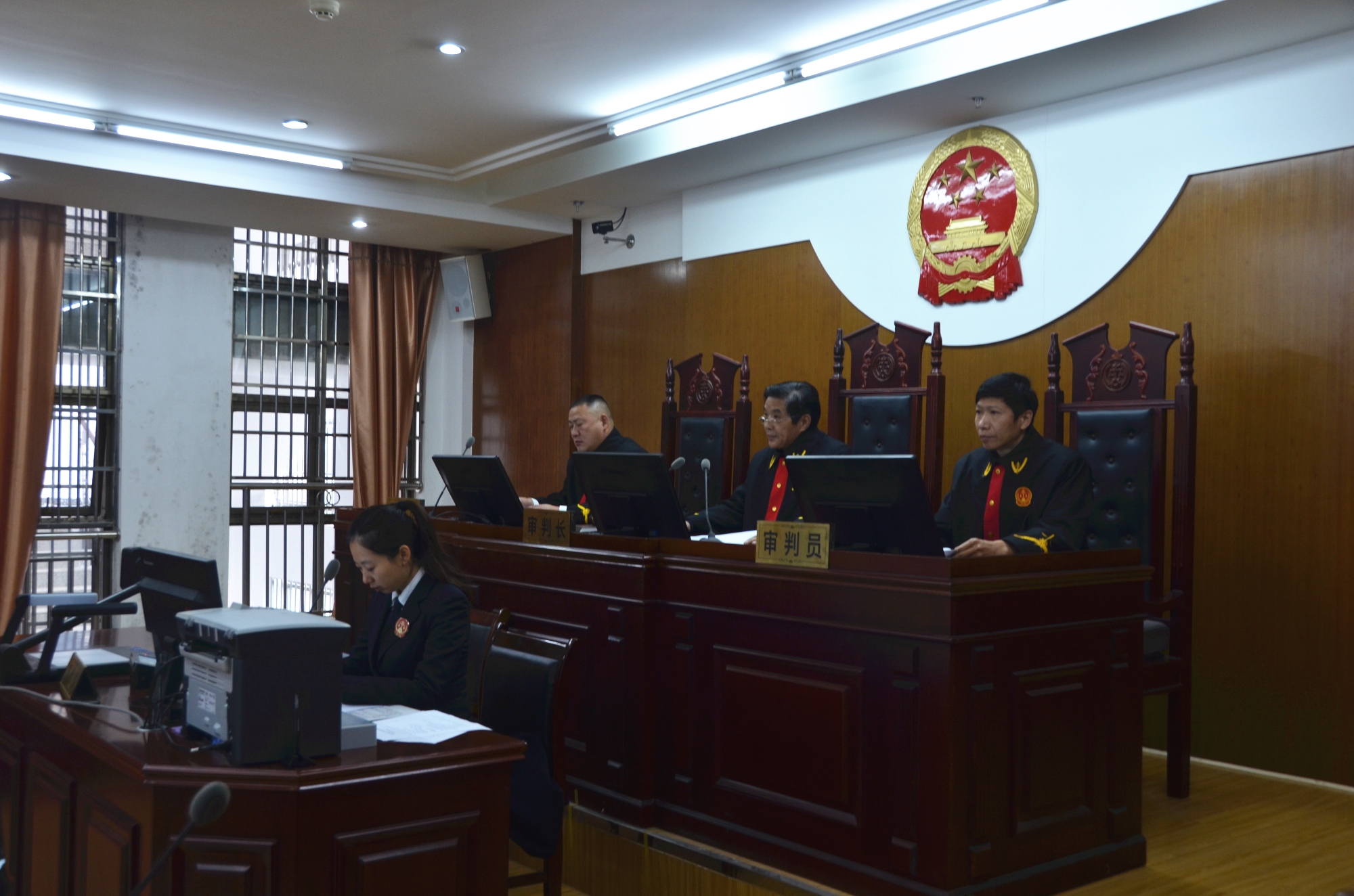 <b>揭秘看房摔殘索639萬的背后 誰才是受害者?</b>