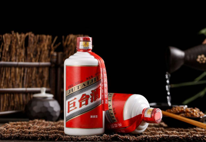 豪飲白酒渡年關！誰是下一只茅臺？