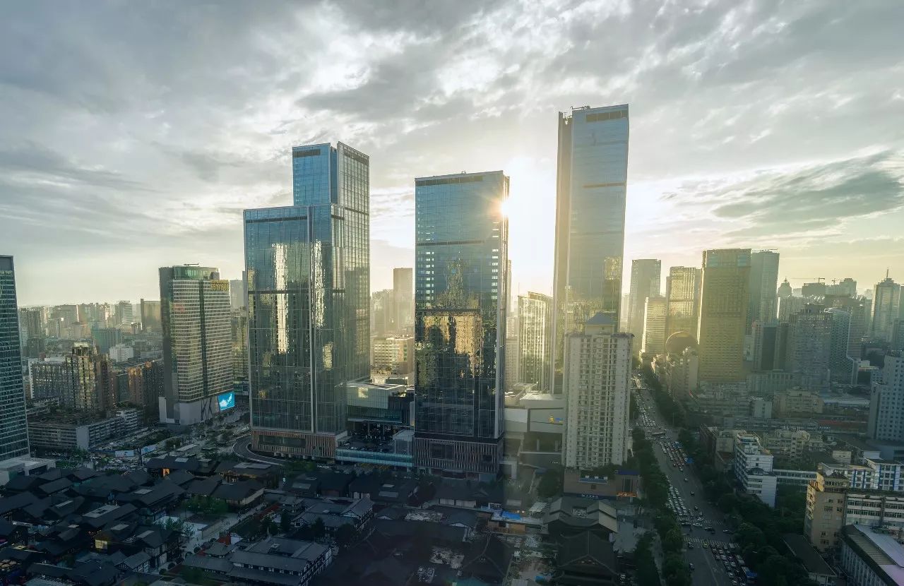 <b>深圳成交八年來迎首次跌破 北京二手房連跌8月</b>