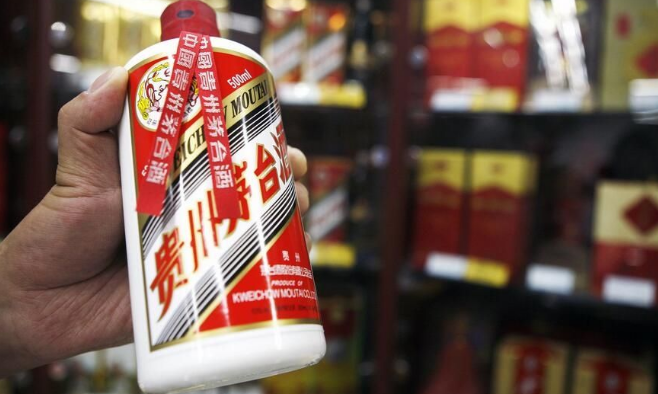 茅臺(tái)再奪股王 巨額“返利”引領(lǐng)年報(bào)行情