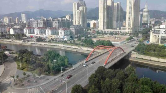 <b>神秘民營(yíng)企業(yè)家葉簡(jiǎn)明被調(diào)查，華信系上市公司一覽</b>