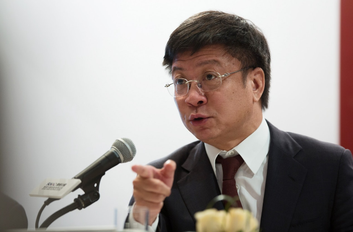 孫宏斌：我再借給樂視100個億 我傻X啊？