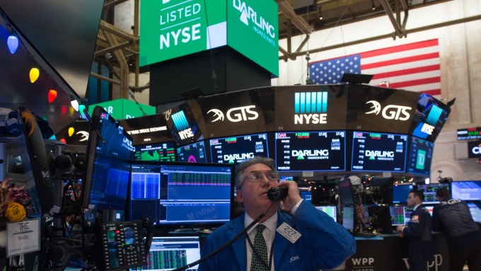 財報利多S&P 500與Nasdaq上漲IBM下跌道瓊收低