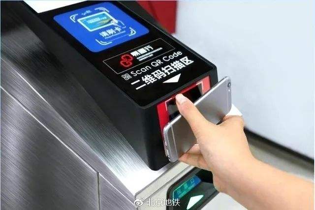 巨頭搶發折疊手機，這些公司都已提前布局