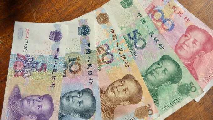 美元飆高拖累離岸人民幣今大貶300多點低探6.89