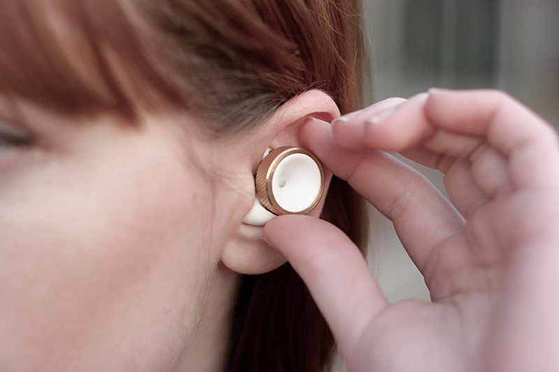 knops-volume-button-for-your-ears-designboom-04-20-2017-818-002-818x545