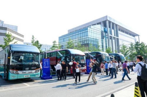 龍威Ⅱ代，匠心智造世界級高端客車