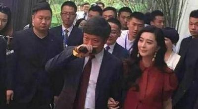 李晨懵了：融創大佬孫宏斌被范冰冰狂撩！