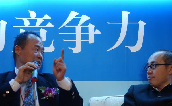 王石(左)與潘石屹(右)