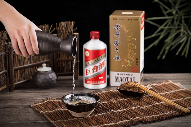 <b>是茅臺先暴跌,還是樓市先崩盤？</b>