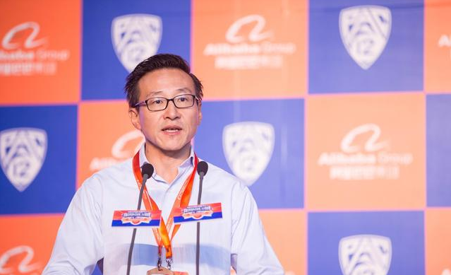 放棄百萬年薪，跟著馬云領500元薪水，他現在怎么樣了？