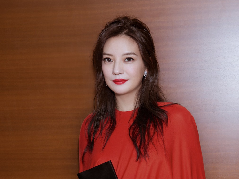 今日話題：“戲精”趙薇夫婦被處罰 戲接下來怎么演？