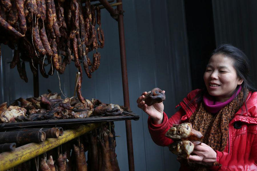 臘肉女王一冬做十萬斤臘肉 臘肉生意讓人羨