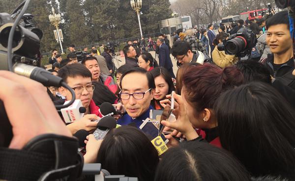 名人語錄 鞏漢林：摸著良心做藝術，不能向金錢低頭！