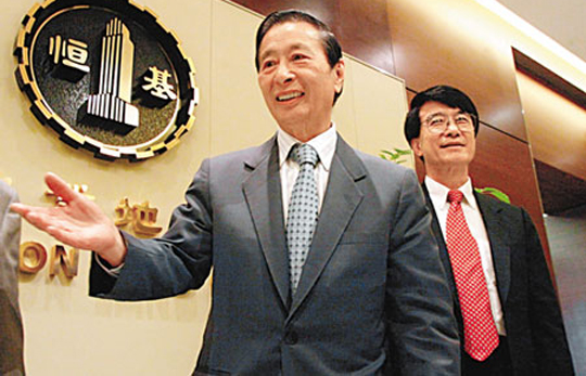 20年后他超過李嘉誠重回香港首富，超馬云擠進前三
