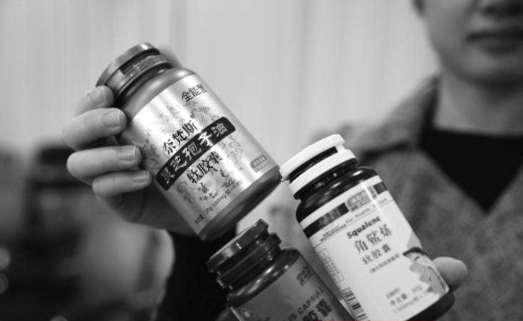老人臥底保健品銷售會 寫5萬字防騙日記