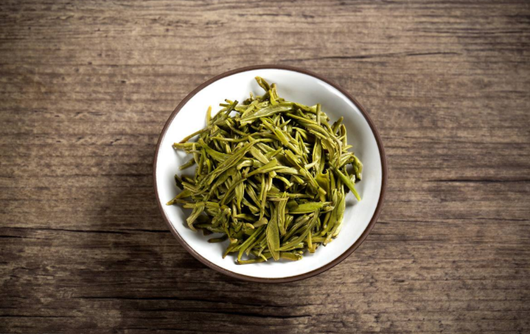 不會做茶葉，卻創立了國內第一家上市茶行！