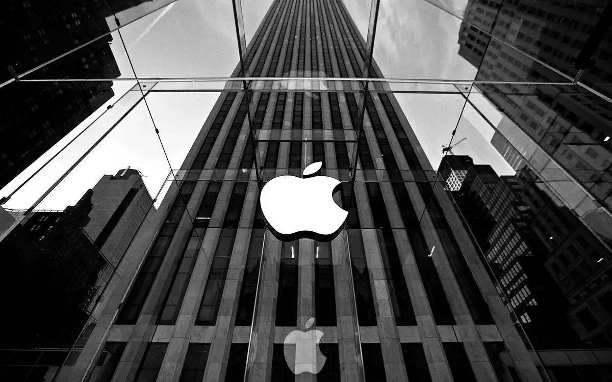 蘋果市值盤后跌破1萬億 iPhone銷量慘？