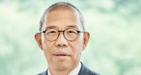農夫山泉回應未開封瓶裝水現蛆蟲 農夫山泉股價年內暴跌40%