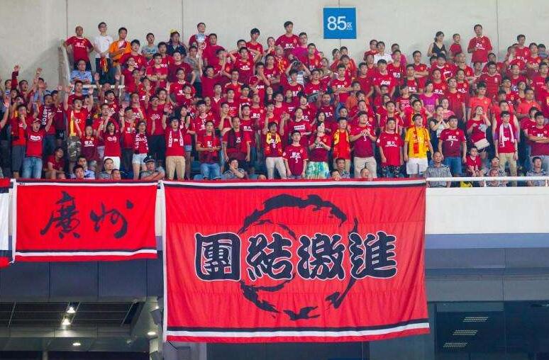 廣州隊(duì)主力球員年薪60萬封頂