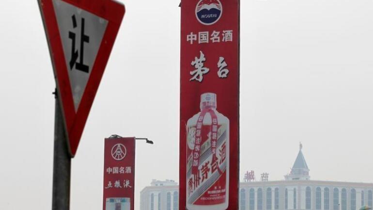 五糧液，騎虎難下