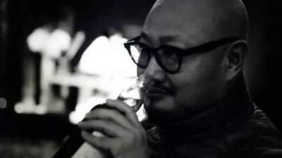 當他談酒時，他在談什么？