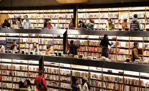 沒有買房子，怎么滿足精神需求？| 周國平直播問答