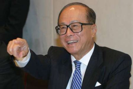 李嘉誠(chéng):不會(huì)放棄地產(chǎn)業(yè)務(wù),但今明兩年還要繼續(xù)出售物業(yè)