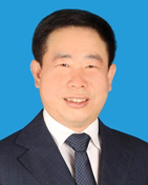 楊家才，男，1961年出生于湖北，研究生學歷，經濟學碩士，高級經濟師，現任中國銀行業監督管理委員會主席助理、黨委委員。