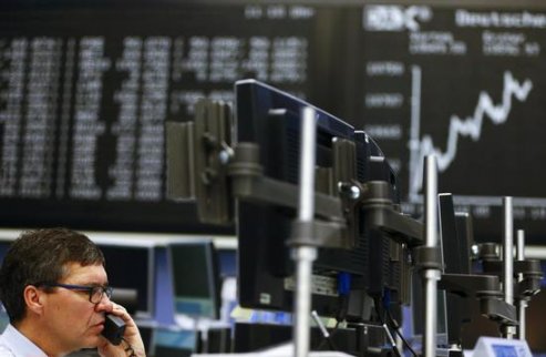 歐股清淡交投中下跌，能源股和銀行股表現(xiàn)不佳