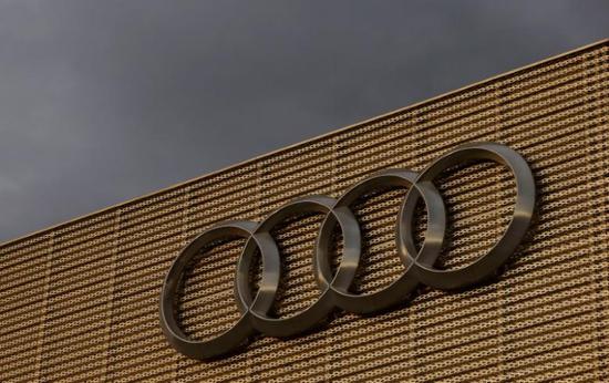 2016年11月22日，瑞士Duebendorf，一家汽車經銷店的奧迪logo。 REUTERS/Arnd Wiegmann