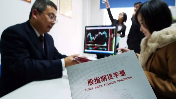 財經日日評：百度不再那么聰明？樂視終于失去易到！