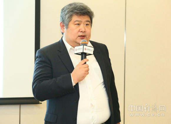 北大光華管理學院副院長、金融學教授金李