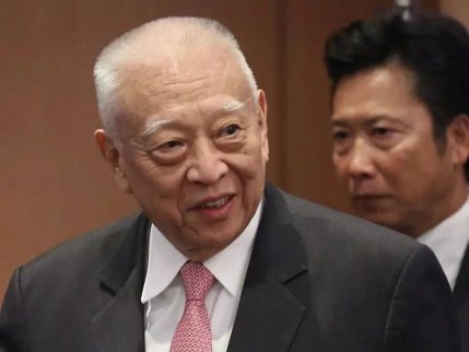董建華家族套現338億港元，從此退出航運業