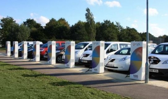 國外電動車主新福利：輸回多余電量居然能多賺一筆