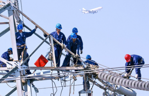 中國(guó)7月全社會(huì)用電量同比增長(zhǎng)9.9% 三產(chǎn)用電量增13.1%
