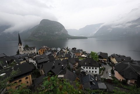 中國山寨帶火奧地利小鎮旅游 當地人抱怨接待不過來