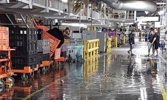 因下大雨造成洪災 FCA加拿大工廠暫停生產