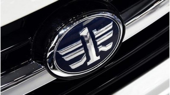 上汽成當(dāng)之無(wú)愧盈利王 一汽轎車大幅扭虧
