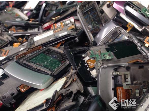 你在買每一部iphone的錢 在別人那里已經(jīng)成了一個家！