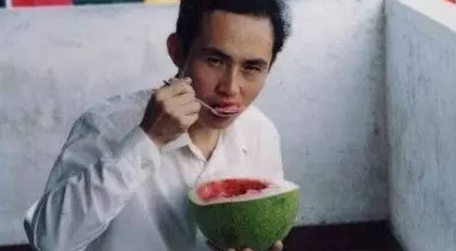 創業資訊：大佬們創業都這么“慘” 你還有什么挺不過去！