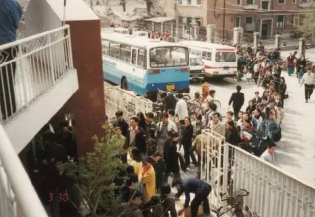 創業資訊：大佬們創業都這么“慘” 你還有什么挺不過去！