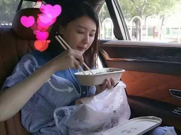 創業資訊：有頭腦！有魄力！嫁給賈躍亭的甘薇創業也不賴！