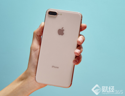 <b>iPhone 8評測：叫它iPhone 7s更合適</b>